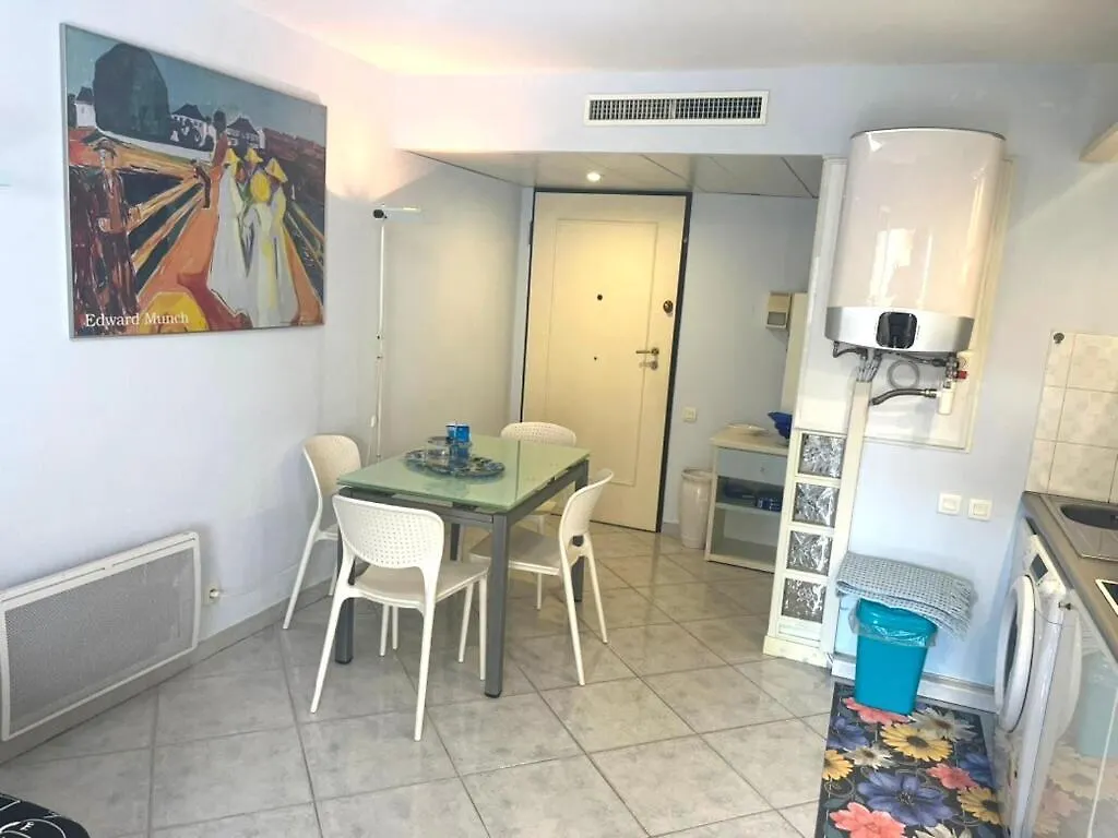 Menton Center 200 M From The Sea, Terrace And Garage Apartman